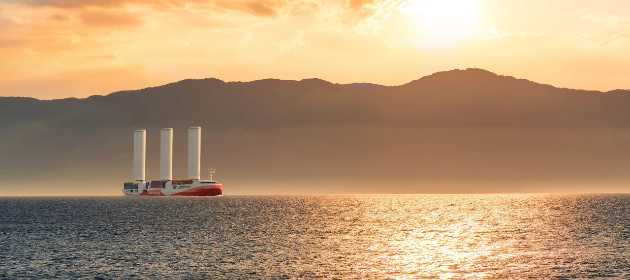 Le navire Windcoop en mer au coucher du soleil (image de synthèse)